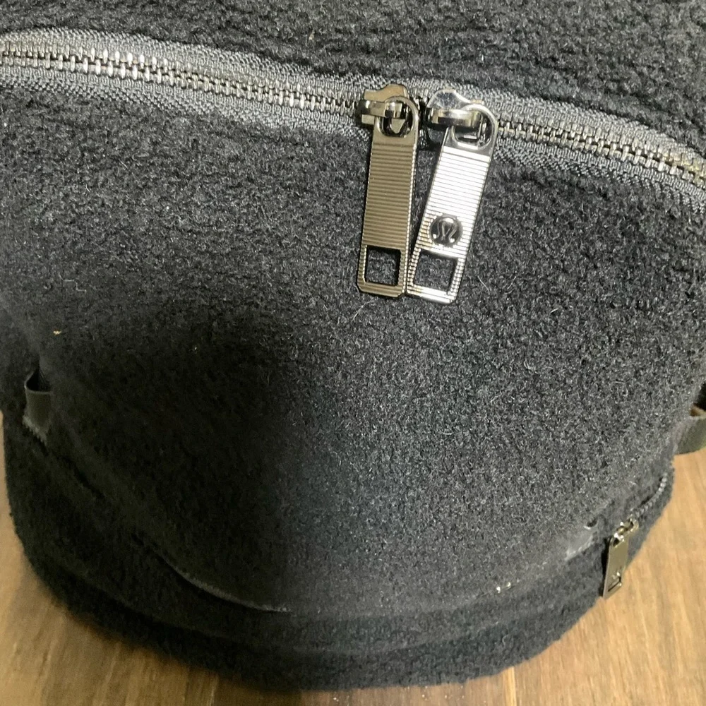 Lululemon City Adventurer Backpack Mini Black Sherpa Fleece 10L